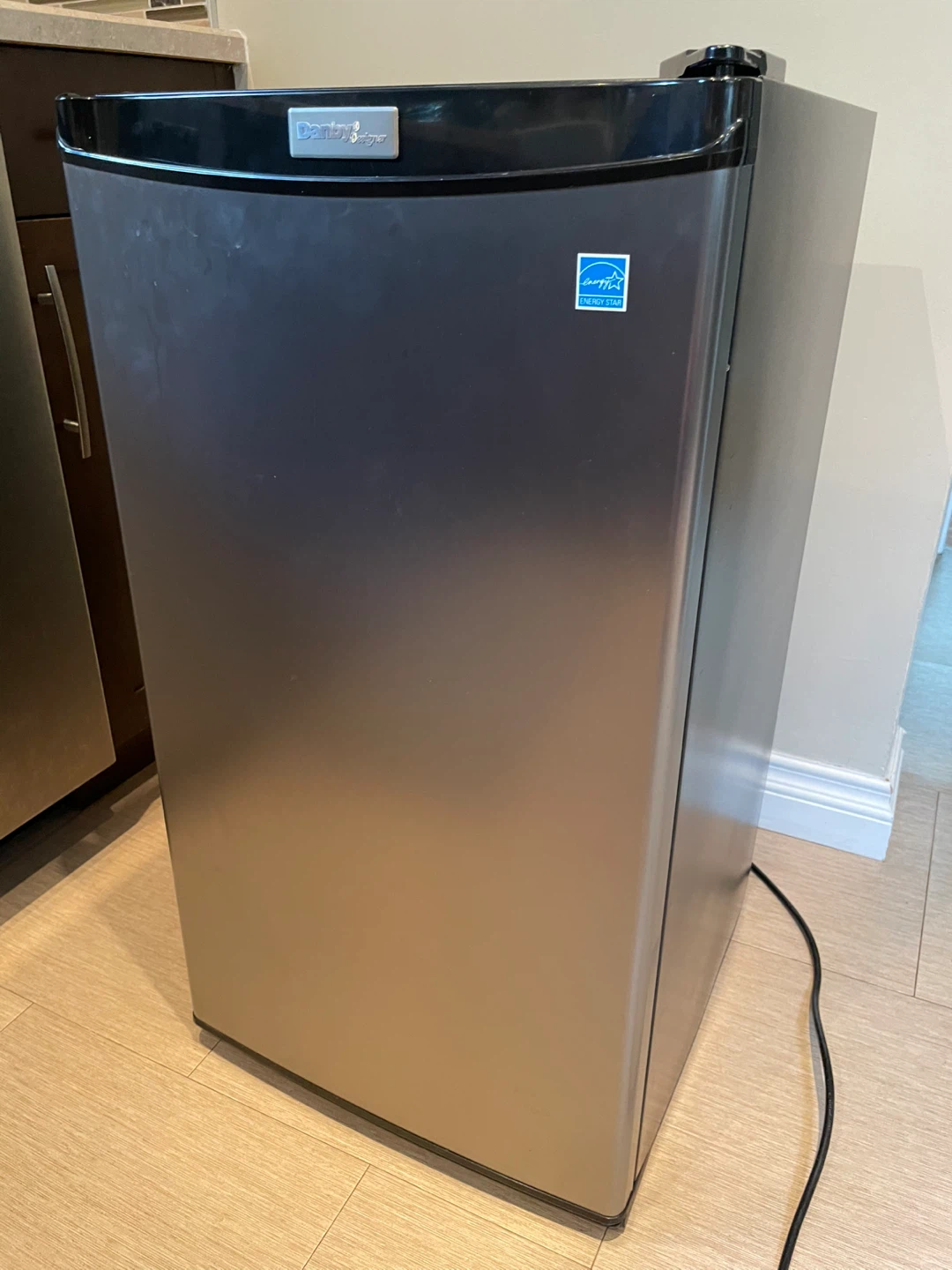 Danby Designer Mini Fridge - photo 2