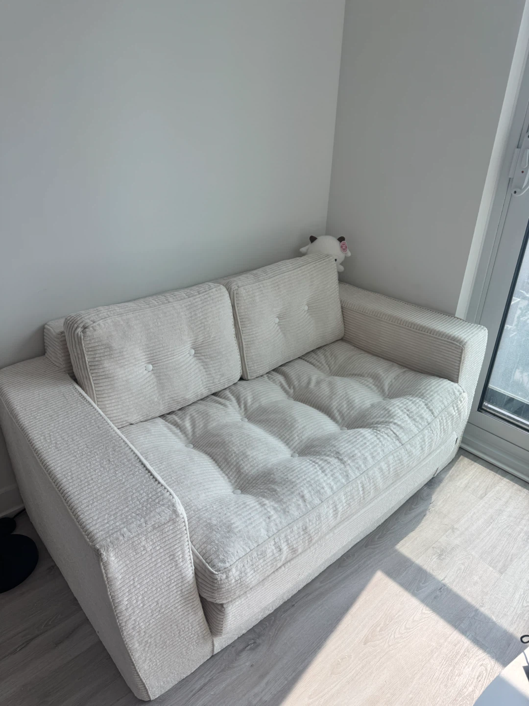 MAXYOYO Convertible Loveseat Sofa Bed – Excellent Condition - photo 3