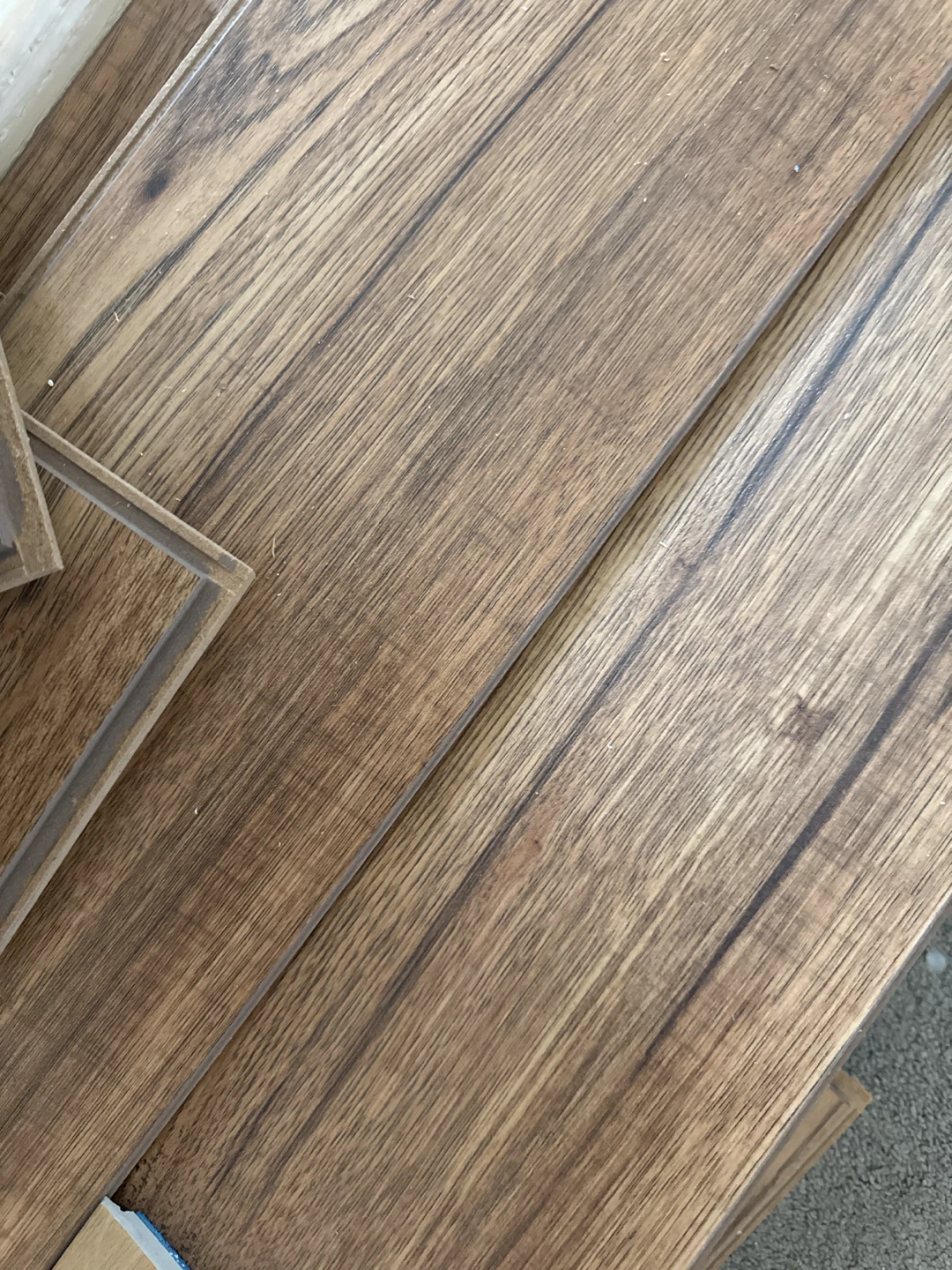 Wood-look Vinyl Flooring Planks