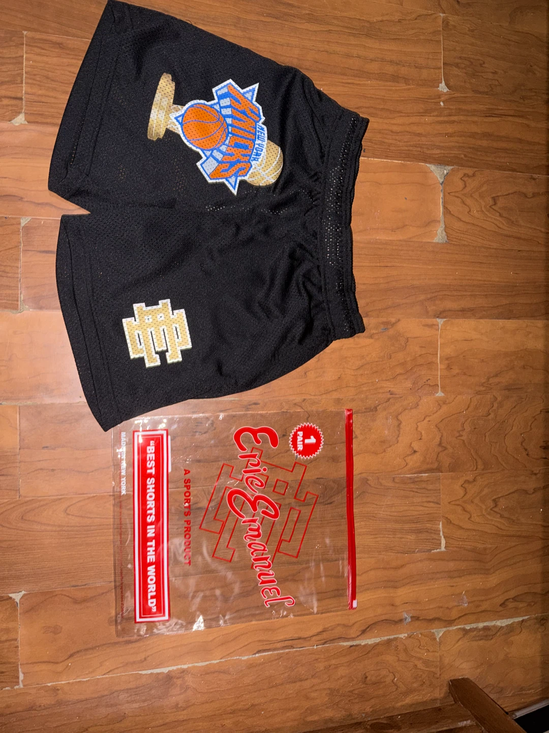 Eric Emanuel black Ny Knicks championship shorts - photo 4