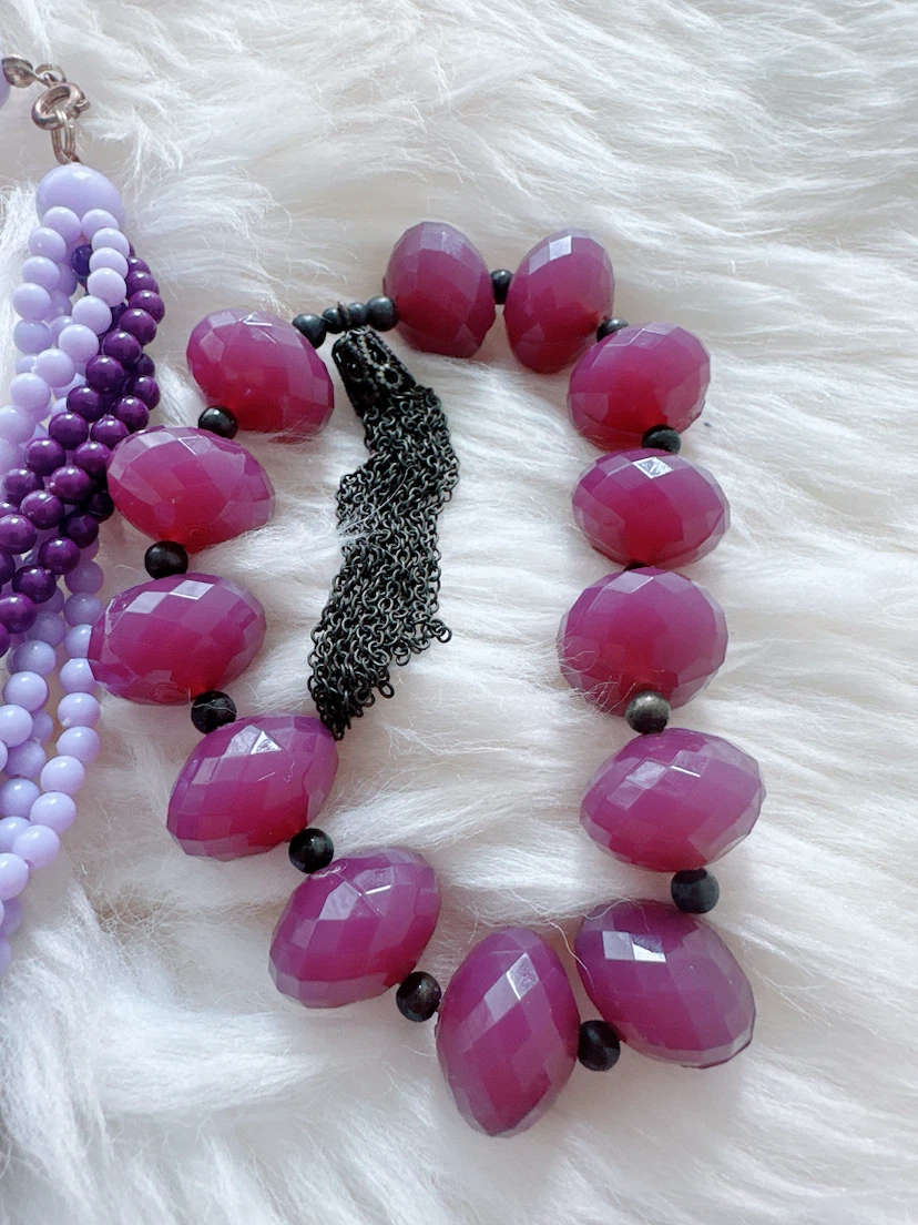 Bundle of 4 purple and pink beaded necklaces - photo 5