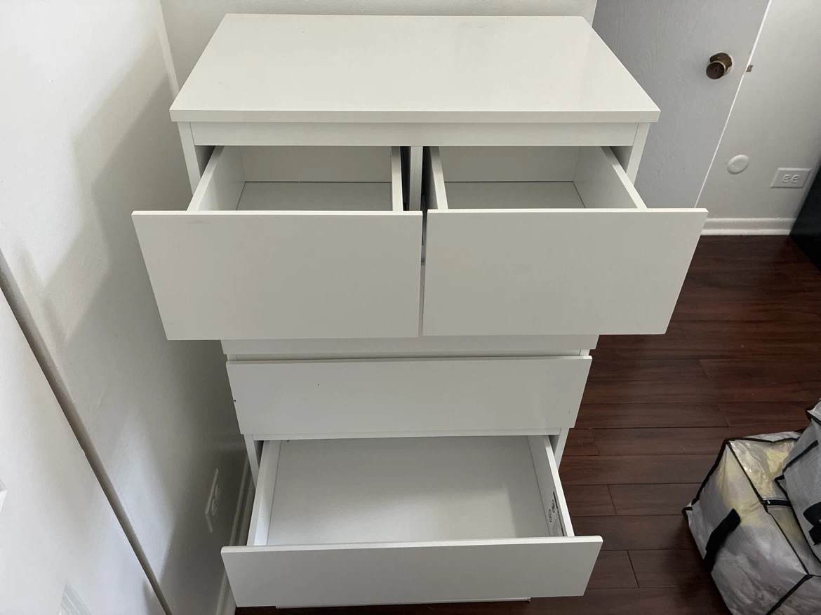 White 6-Drawer Dresser - photo 3