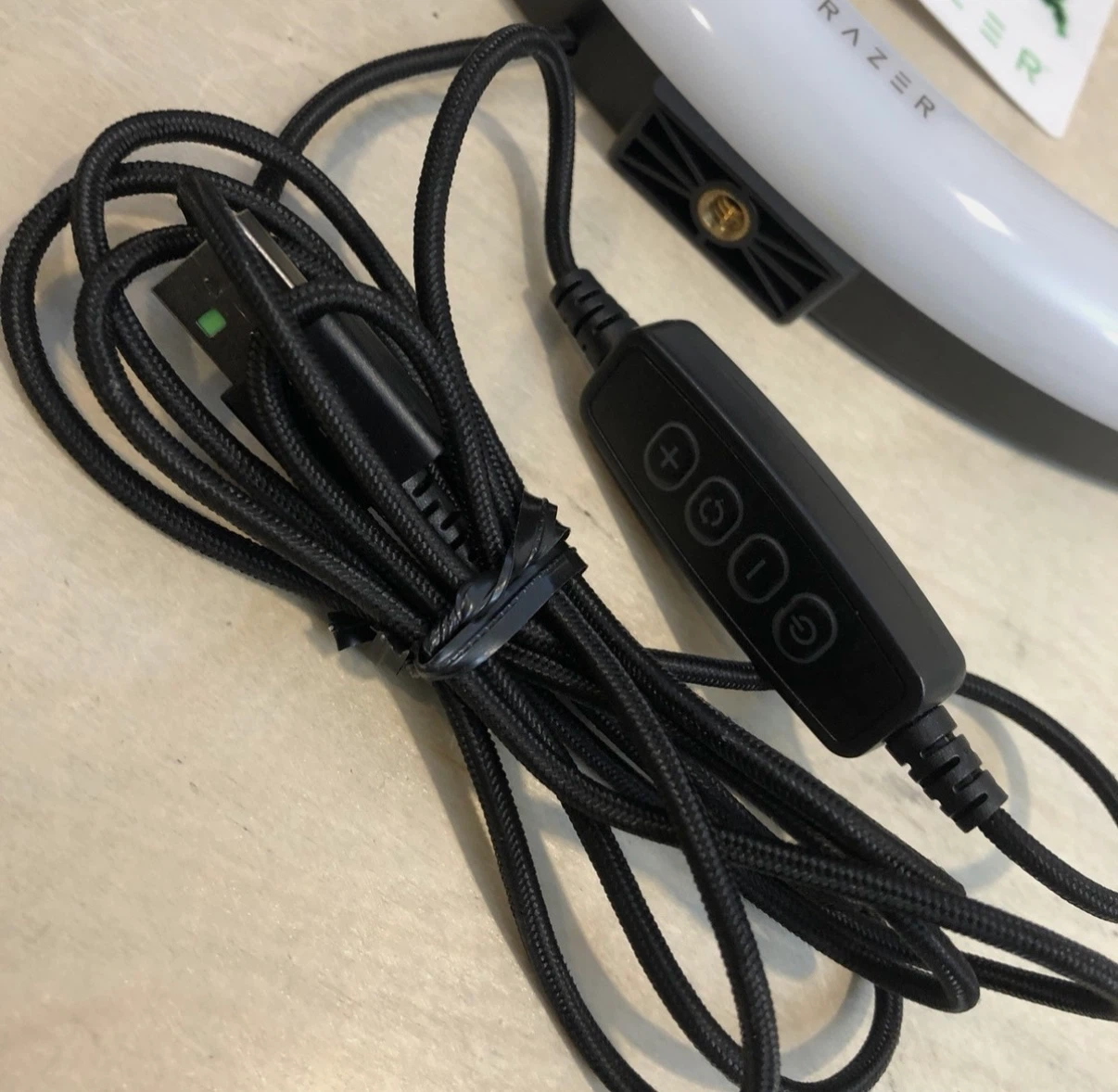 Razer 12" USB LED Ring Light for PC and Mobile Streaming - photo 4