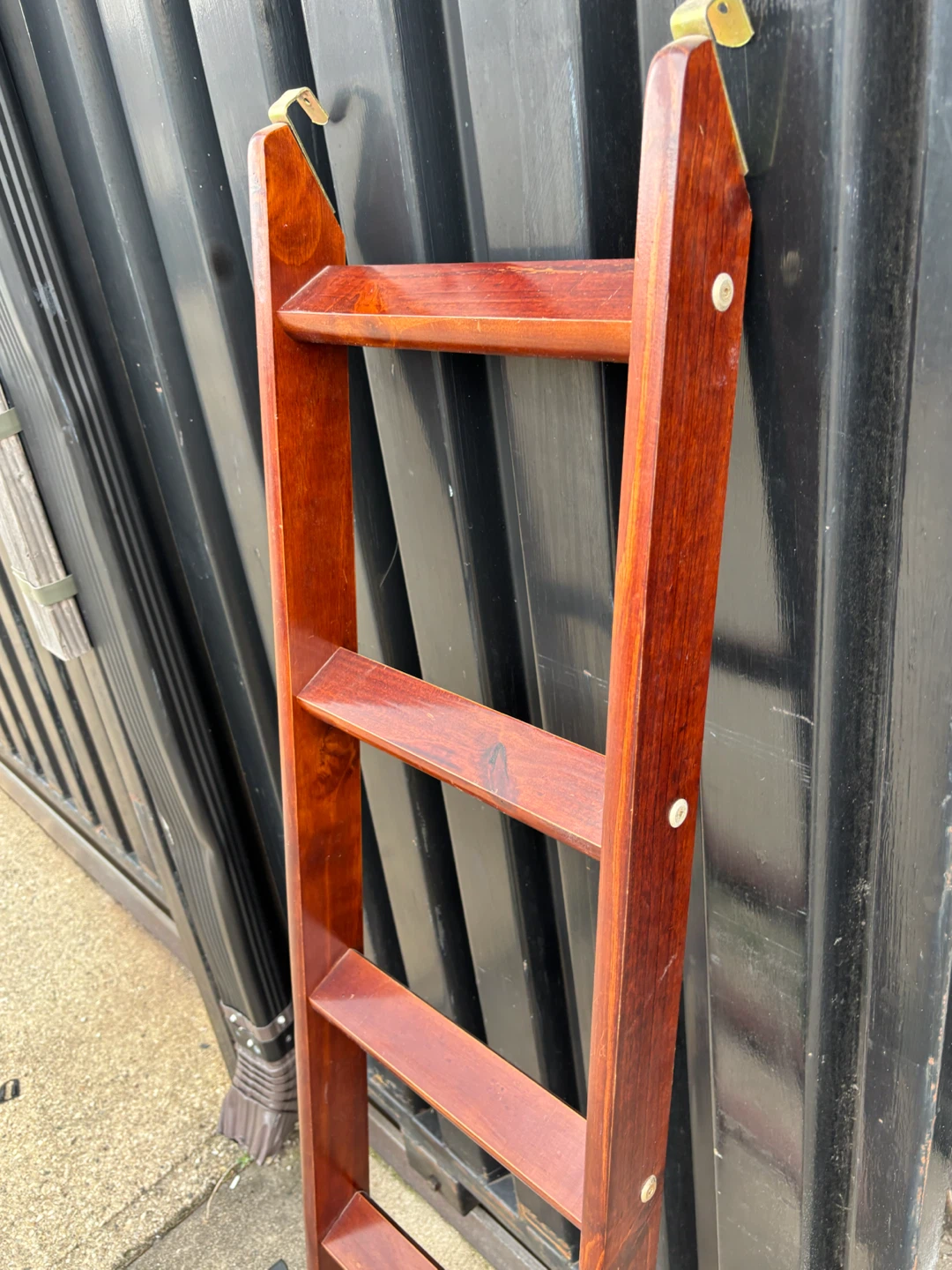 Wooden cherry Ladder Shelf - photo 3