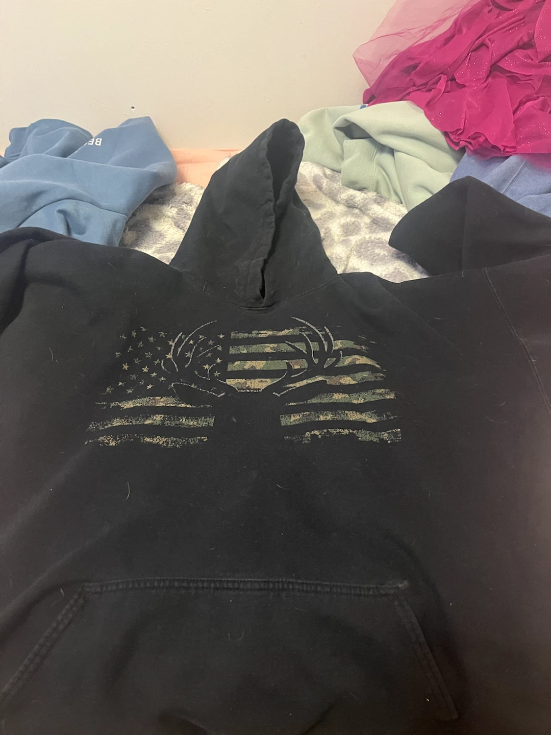 Gildan Black Hoodie - Deer Flag Camo Graphic - Size 2XL