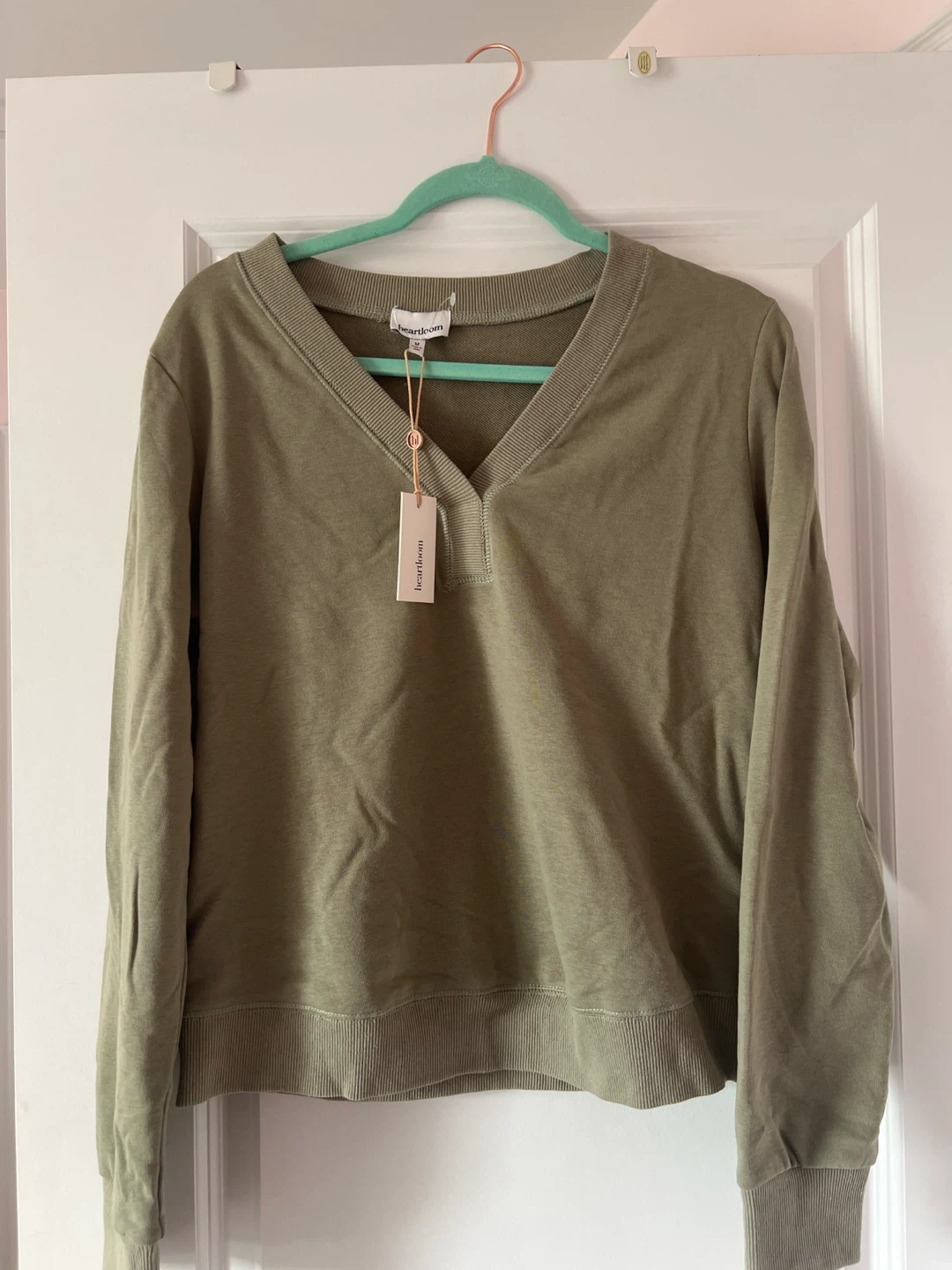 Heartloom Green V-Neck Pullover Sweater