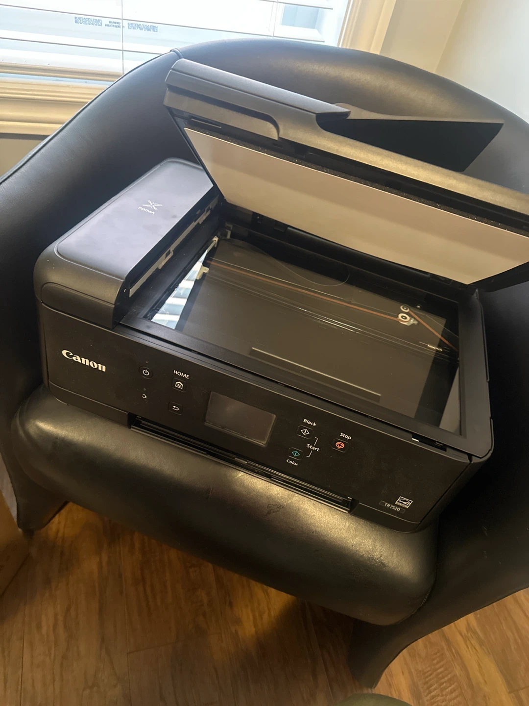 Canon TR7520 All-In-One Printer - photo 2