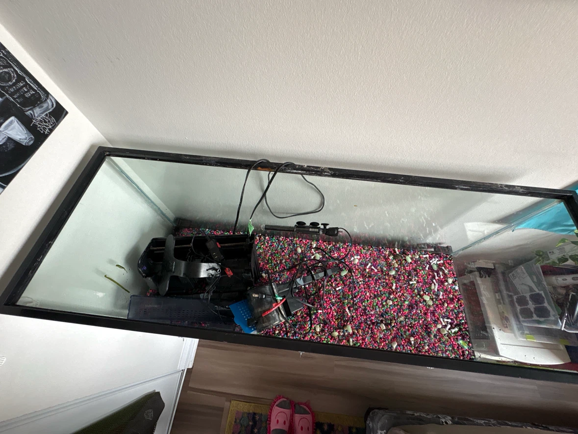 Large Aquarium with black Stand - photo 2