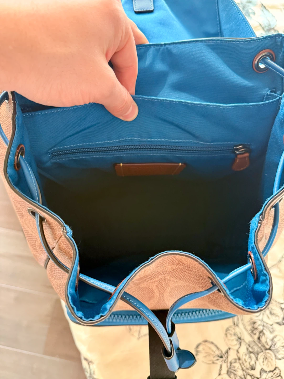 Coach Backpack - Like New, Beautiful Colorway - photo 4