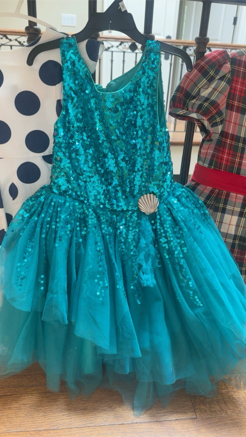 Girls' Plaid Holiday Dress with Red Sash - photo 4