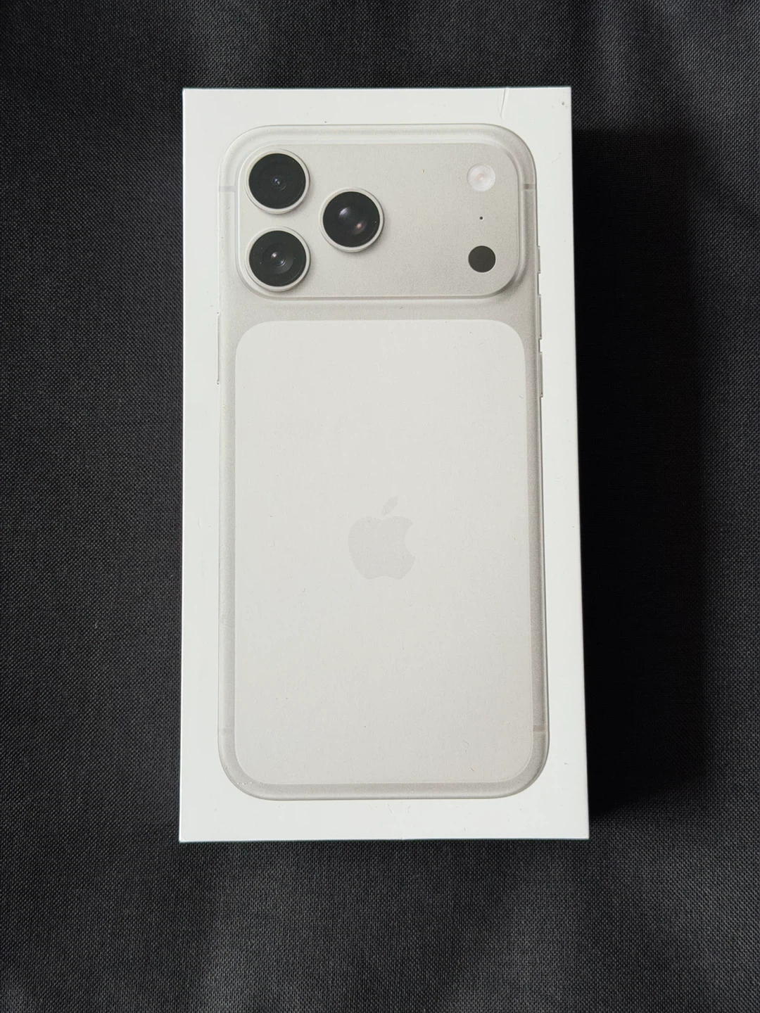 iPhone 17 pro max 256 silver new - photo 2