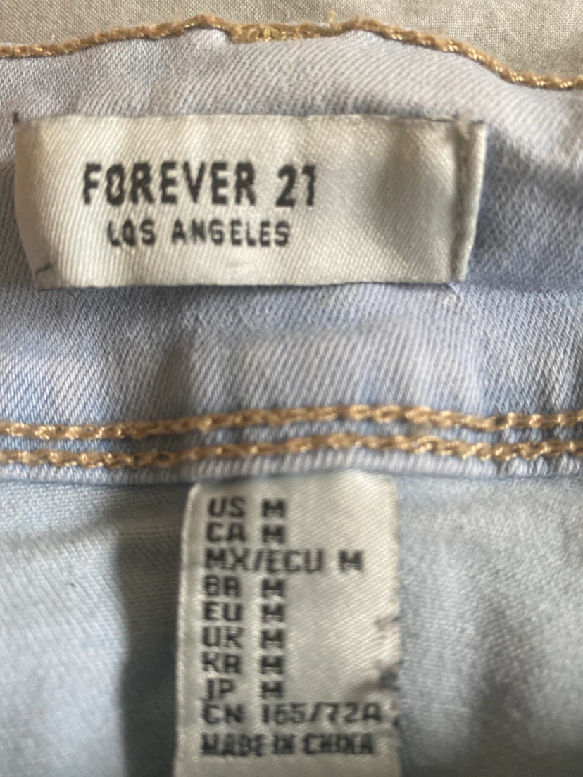 Forever 21 Light Wash Denim Shorts Size M - photo 3