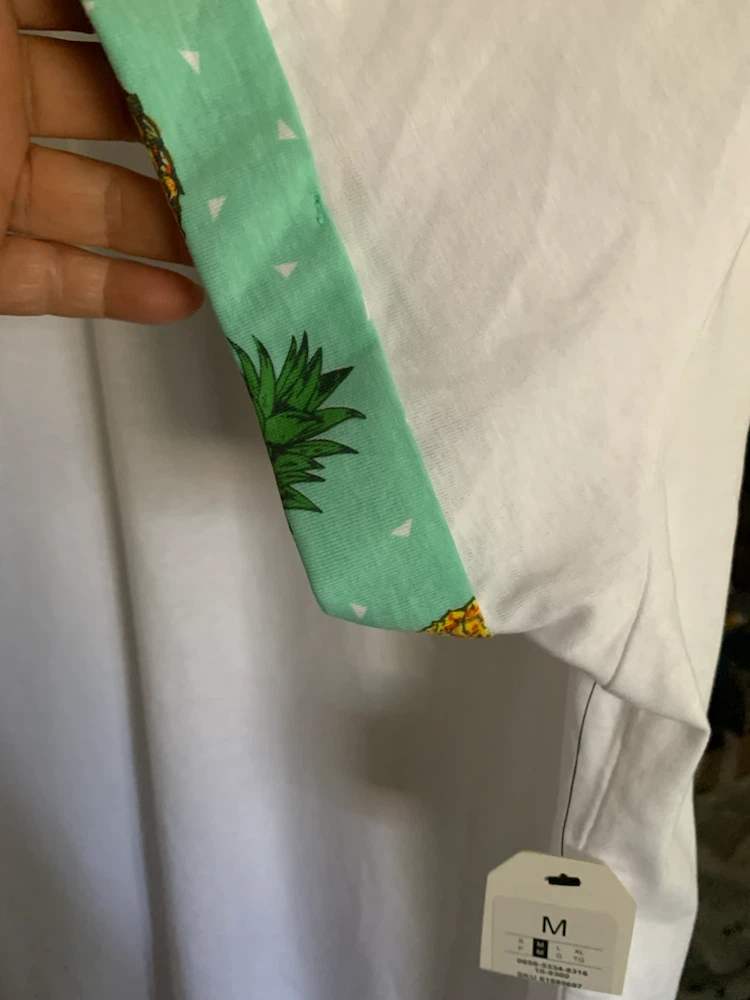 Brand new T-Shirt with Pineapple Pocket - Size M - photo 4