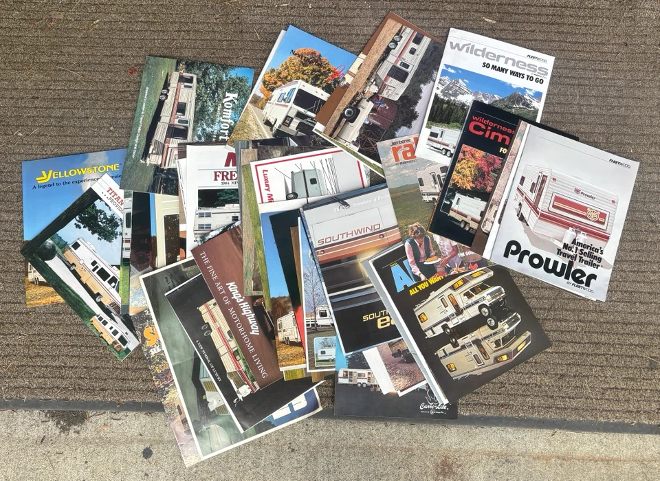 Free Vintage Early 1980s RV Trailer Brochures - photo 3