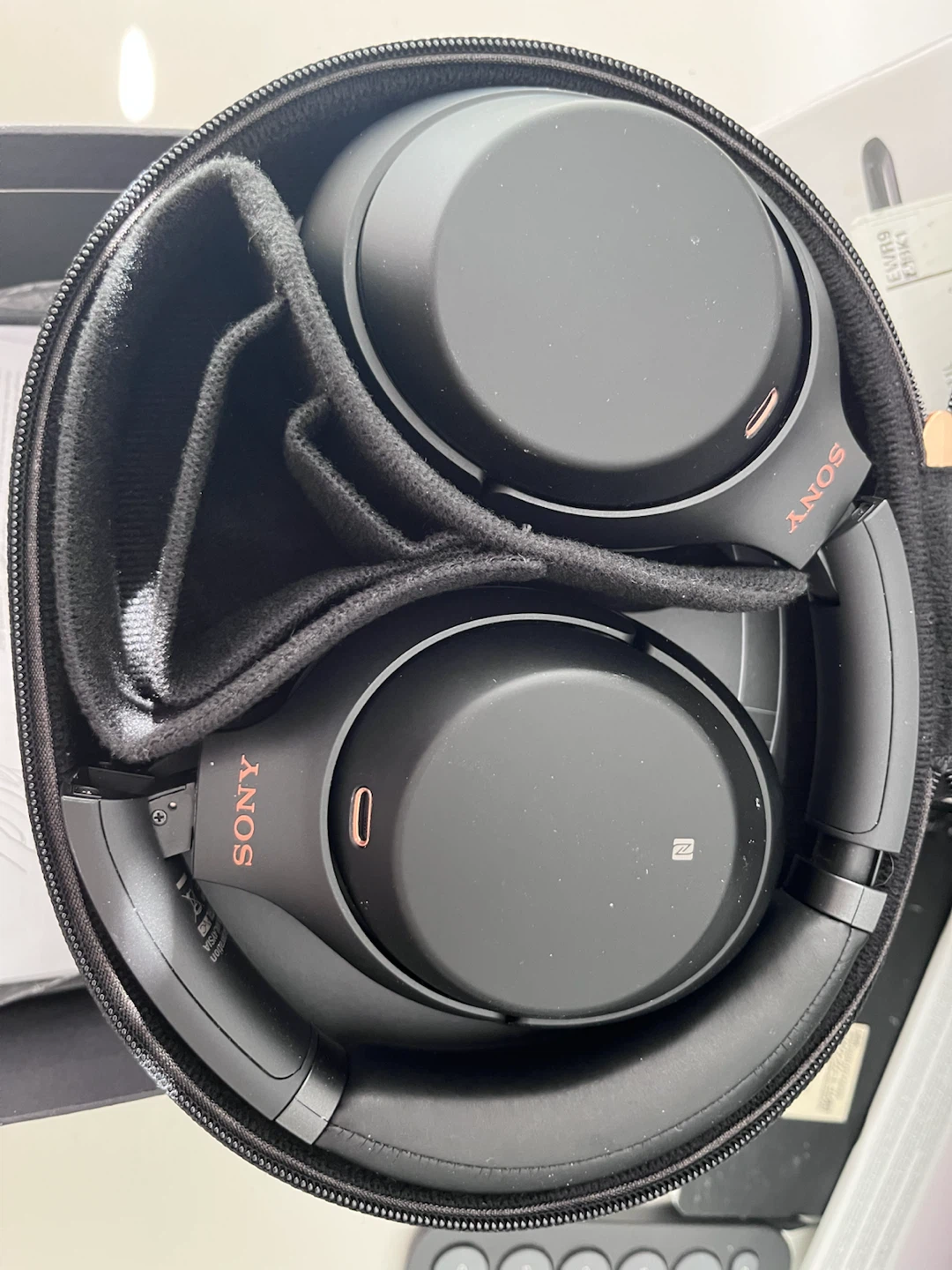 Sony WH-1000XM3 Wireless Noise Canceling Headphones - photo 3
