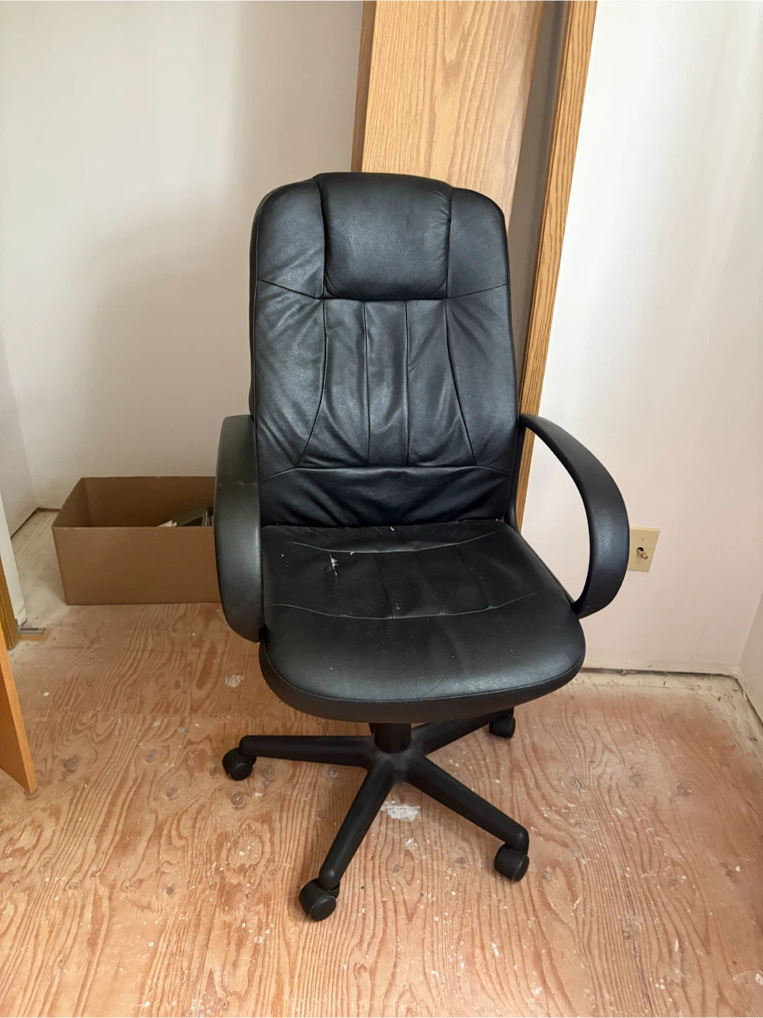 Free 2 piece desk and black chair