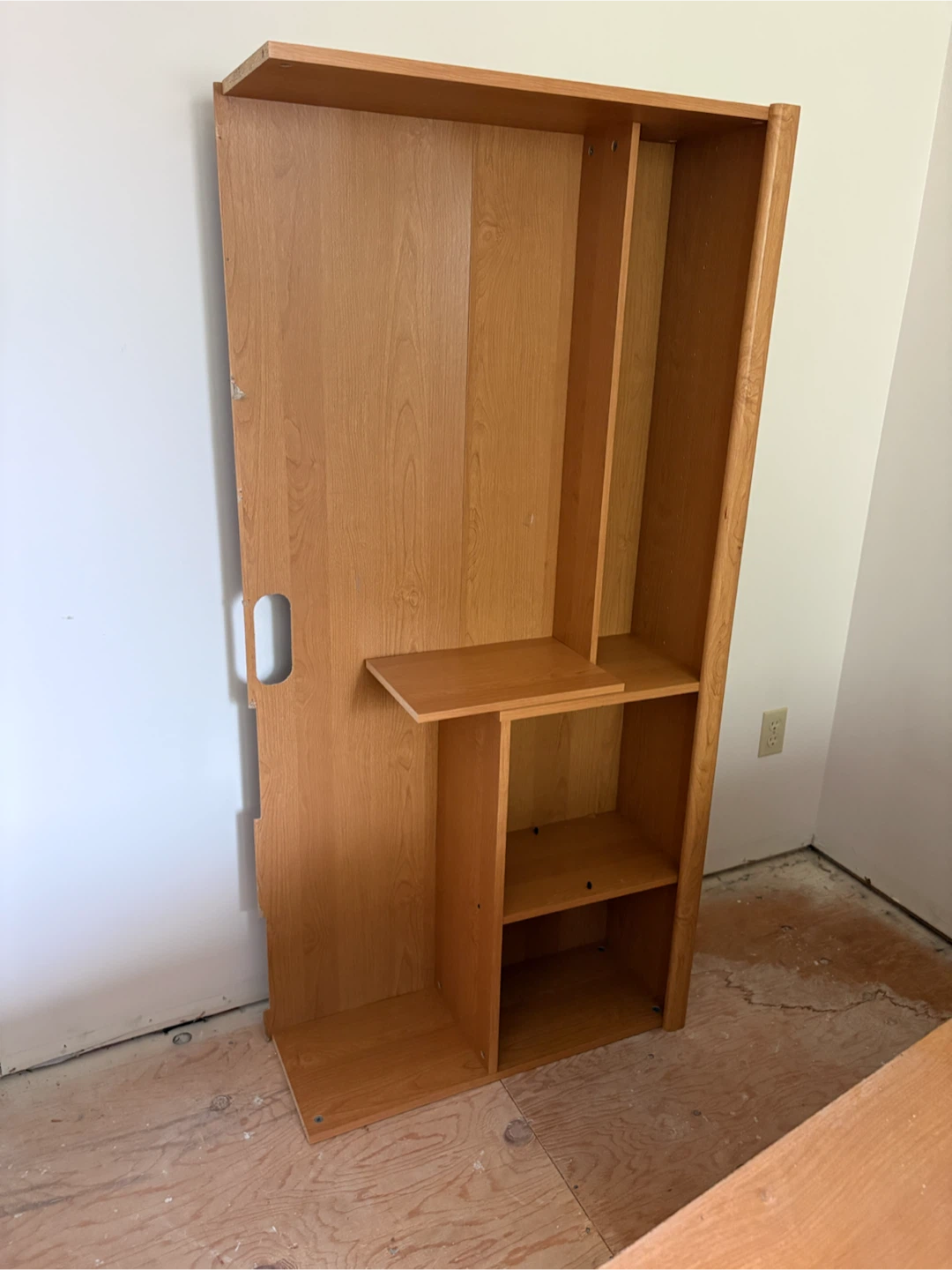 Free 2 piece desk and black chair - photo 3