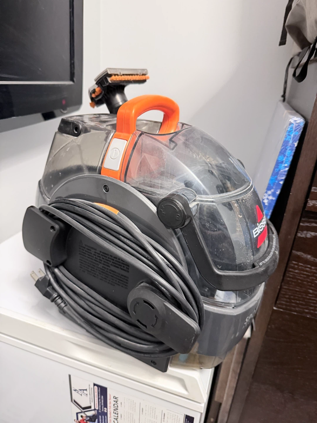 Bissell SpotClean Professional Portable Carpet Cleaner - photo 2