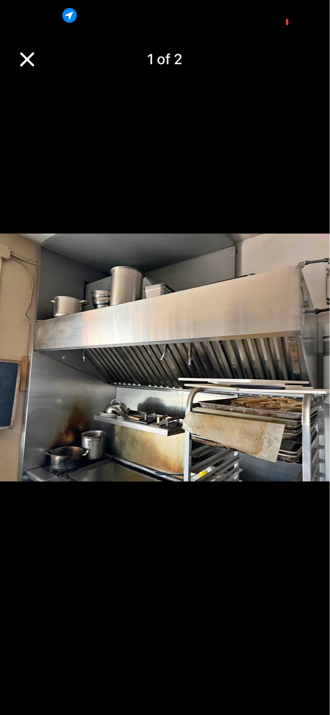 Commercial Kitchen Range Hood with Fire Suppression System