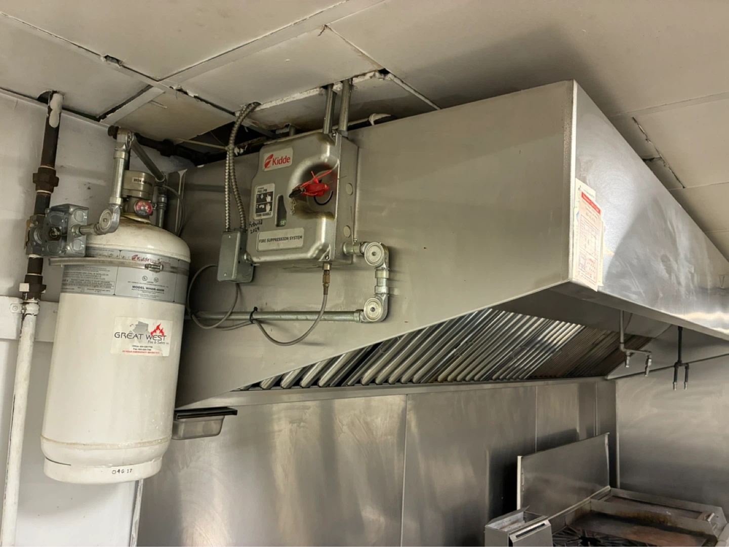 Commercial Kitchen Range Hood with Fire Suppression System - photo 4