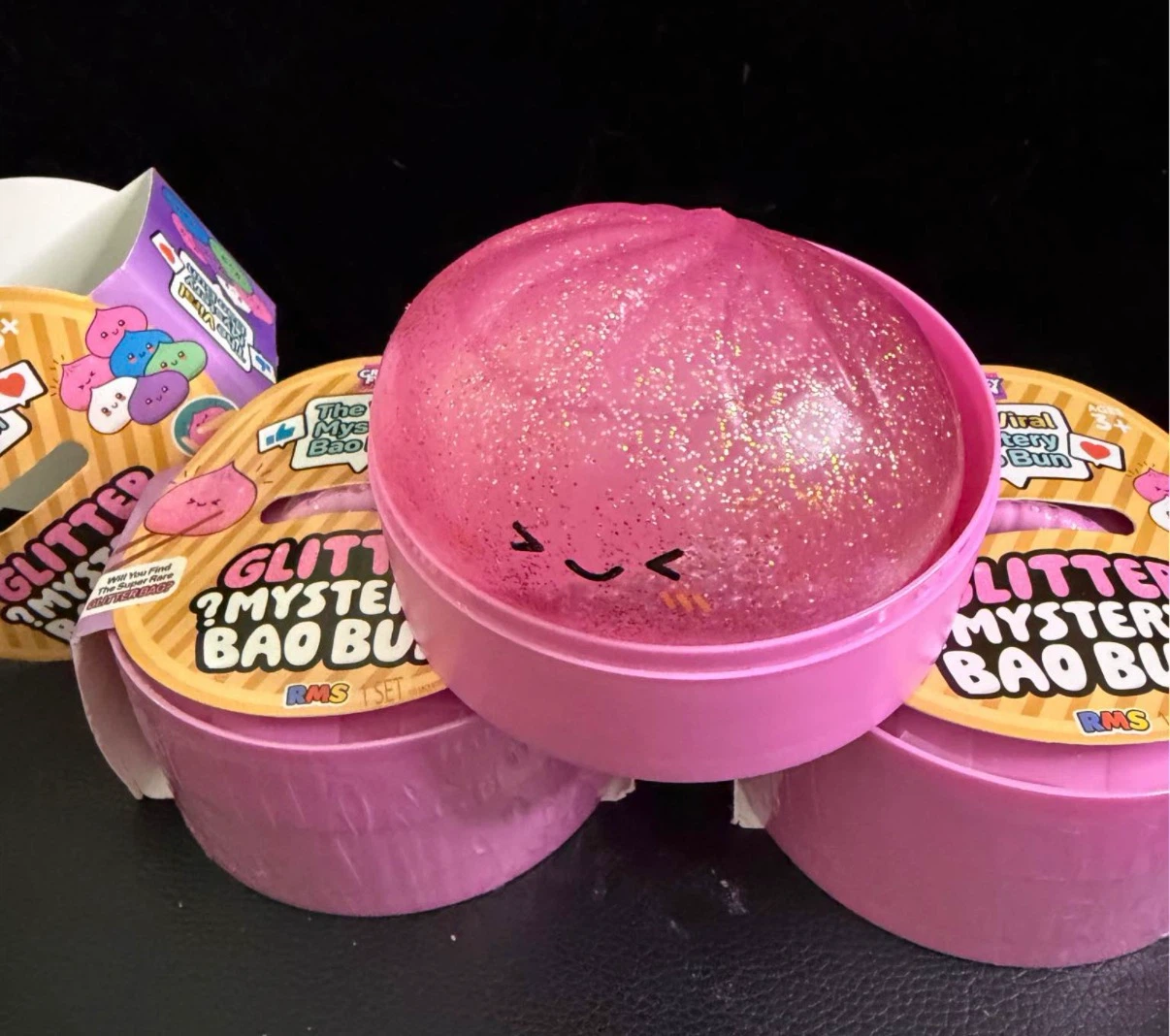 Glitter Mystery Bao Bun Toy