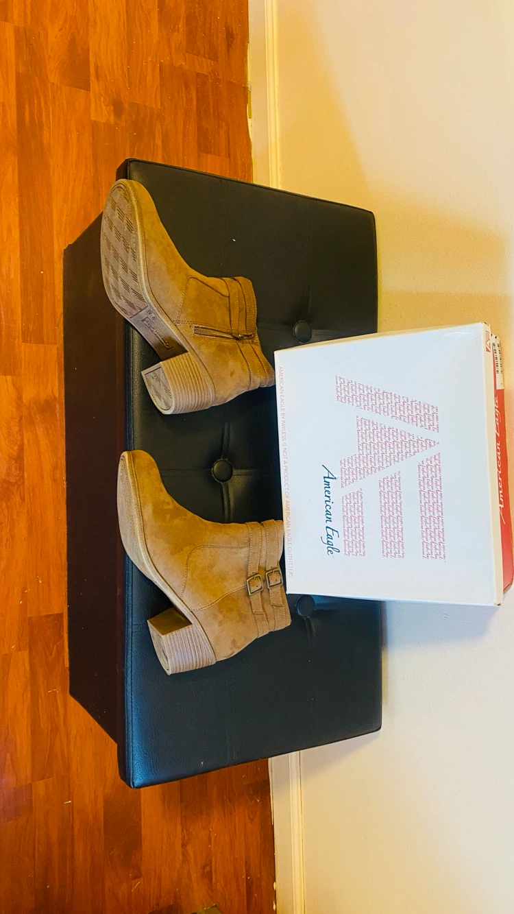 American eagle size 10 wide - photo 2