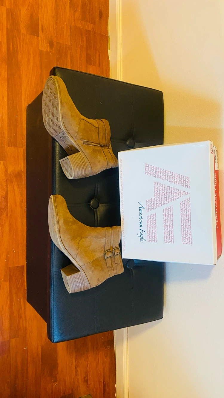 American eagle size 10 wide - photo 3