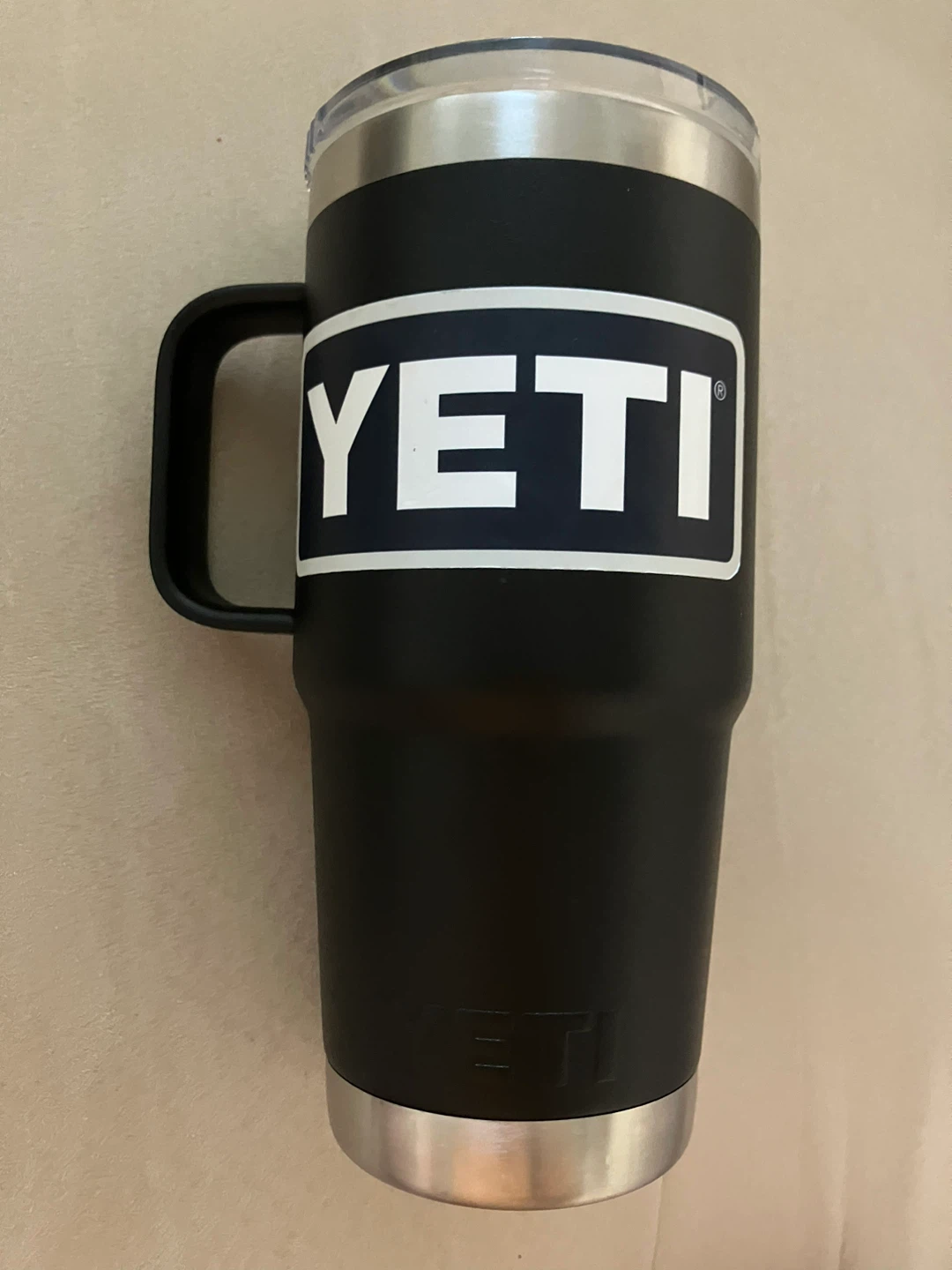 Yeti 20oz Rambler travel mug