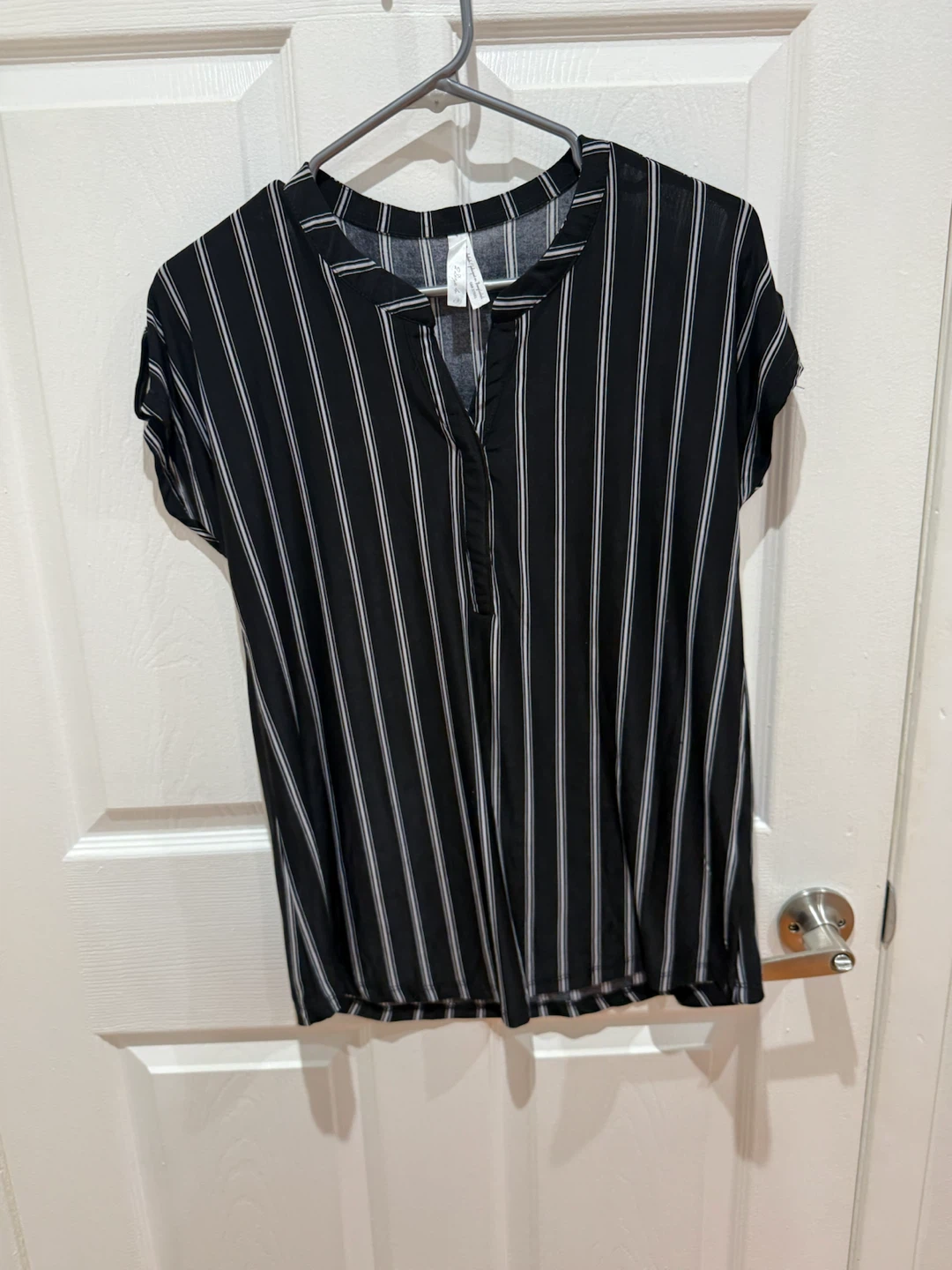 Black and white striped short sleeve top - photo 2