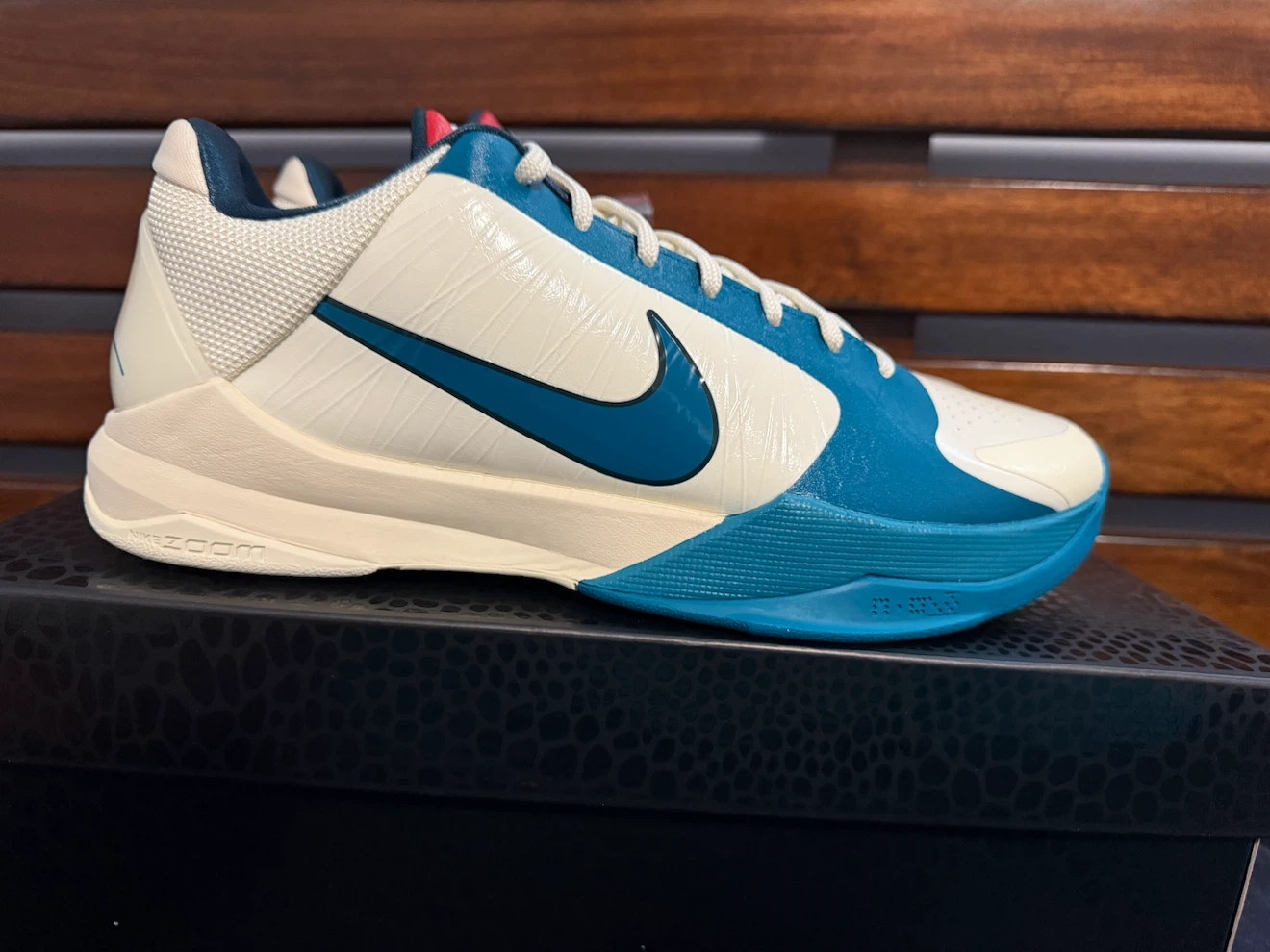 Nike Kobe 5 Protro “Caitlin Clark” Coconut Milk/Spruce *Sz 10*