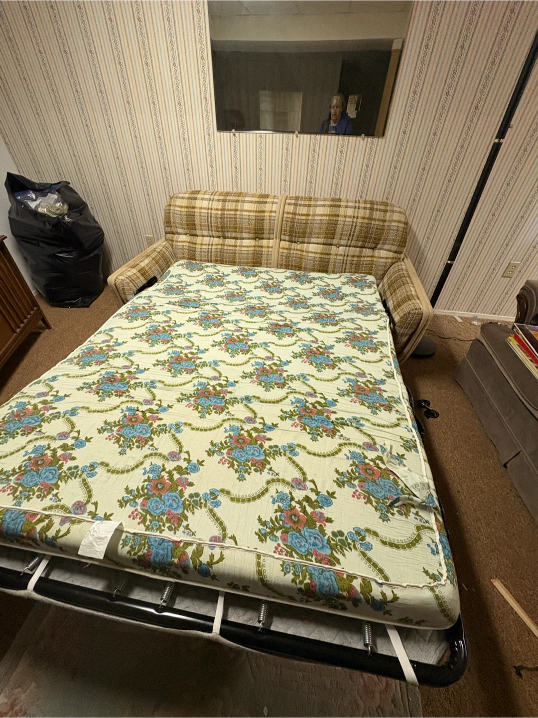 Plaid Sofa Bed with Ottoman circa 1980 ish - photo 3