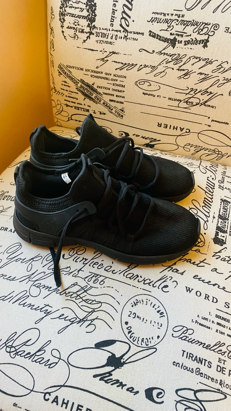 Sneakers size 39