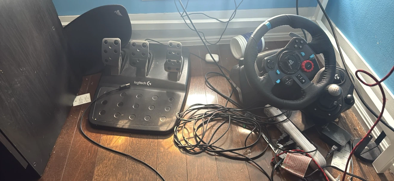 Gaming setup - photo 2