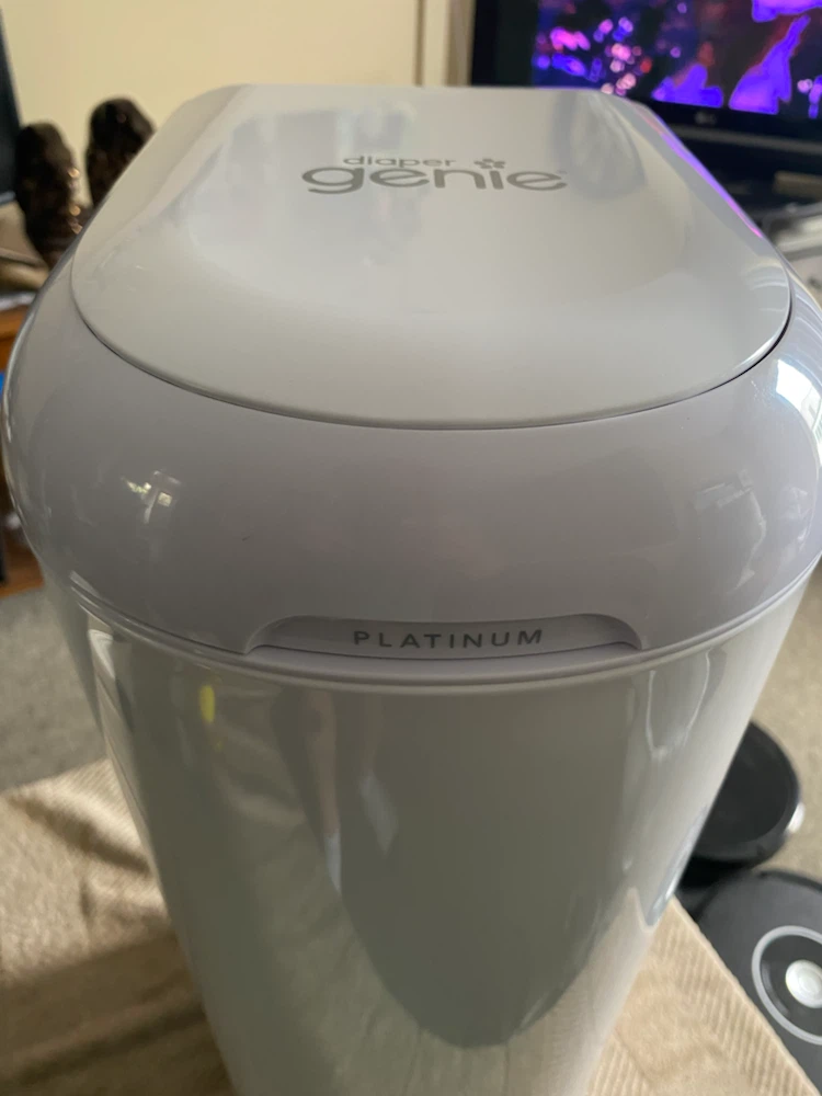IMMACULATE Diaper Genie Platinum Pail