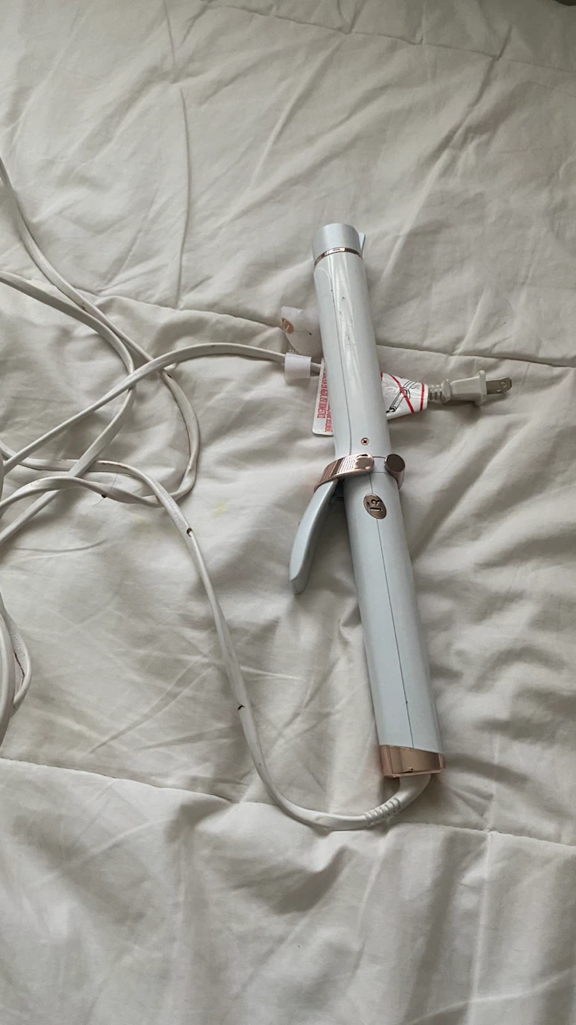 T3 curling iron