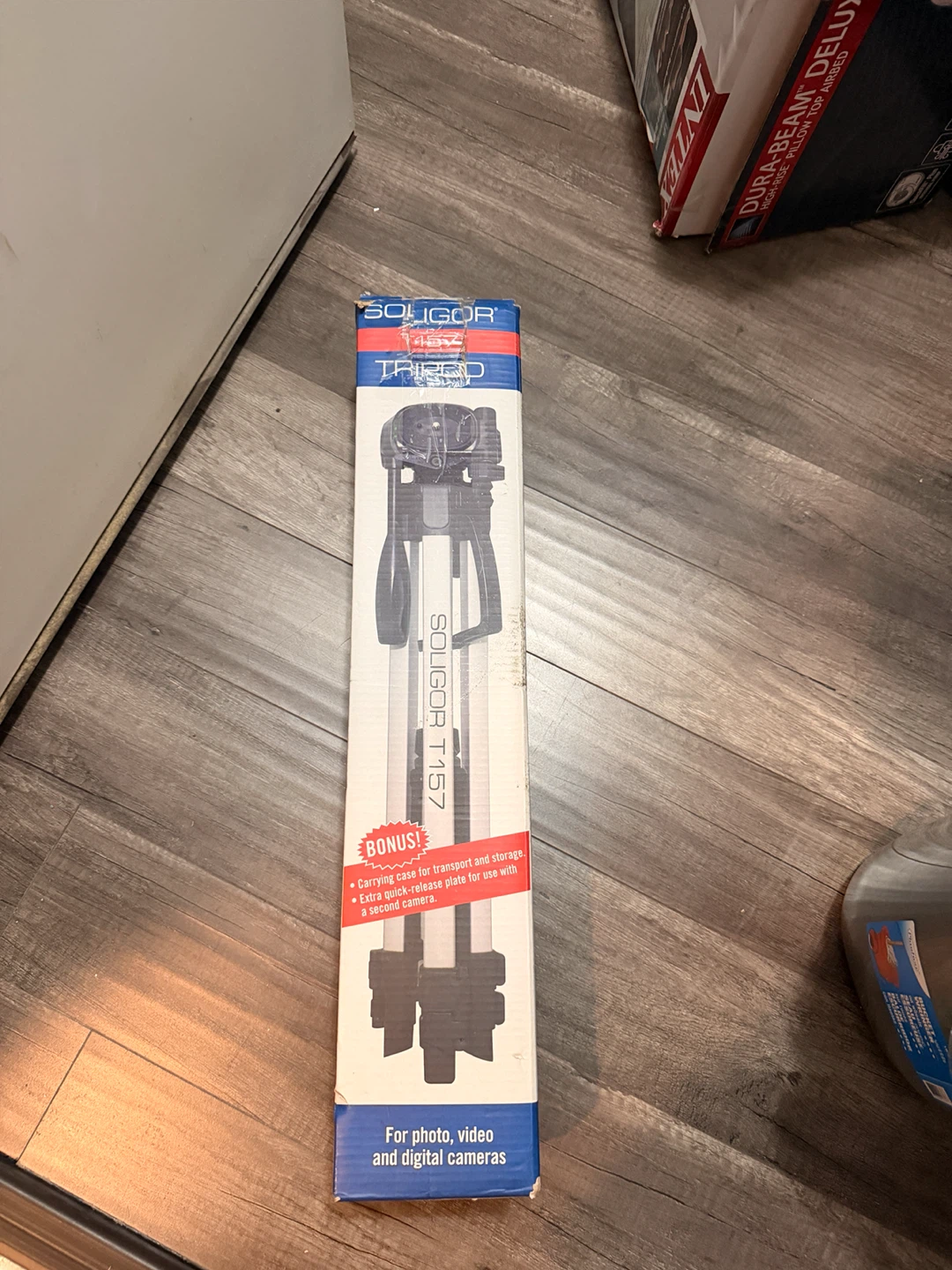 Soligor T157 Tripod for Photo, Video, and Digital Cameras - photo 2
