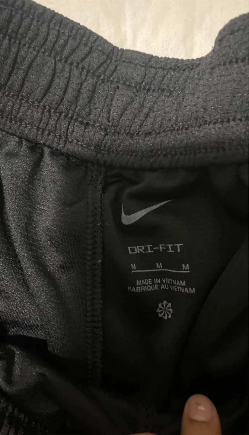 Nike Dri-FIT Fly Shorts - photo 3