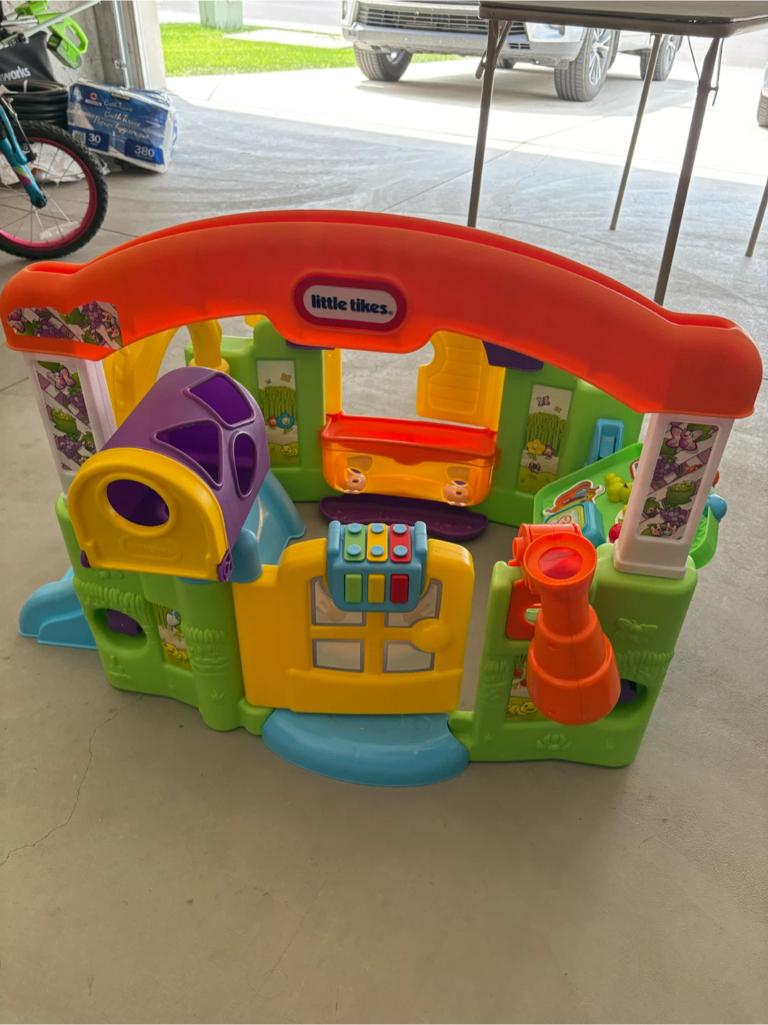 Little Tikes Activity Garden playhouse