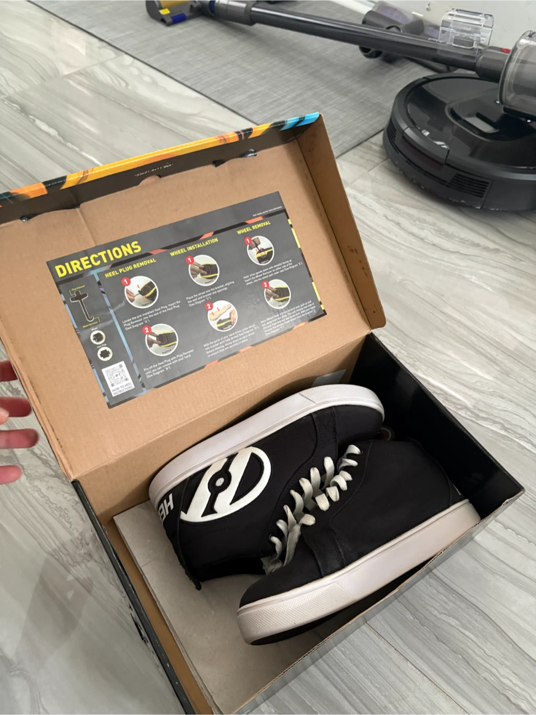 Heelys Youth Size 3 Uptown Navy/Yellow Ballistic