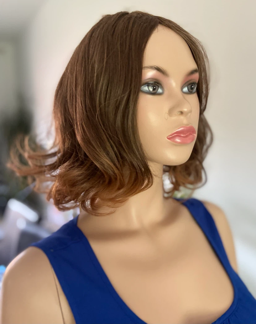 NWOT Short, Wavy, Brown Synthetic Wig w/ Side Parting (23787 - photo 3