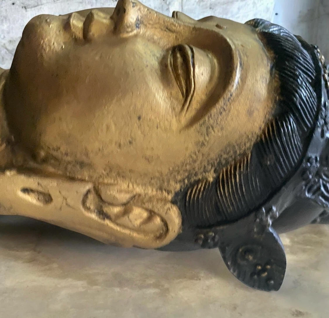Mounted Iron/Wooden Gold Buddha( Guanyin)Head on Black Pedestal - photo 4