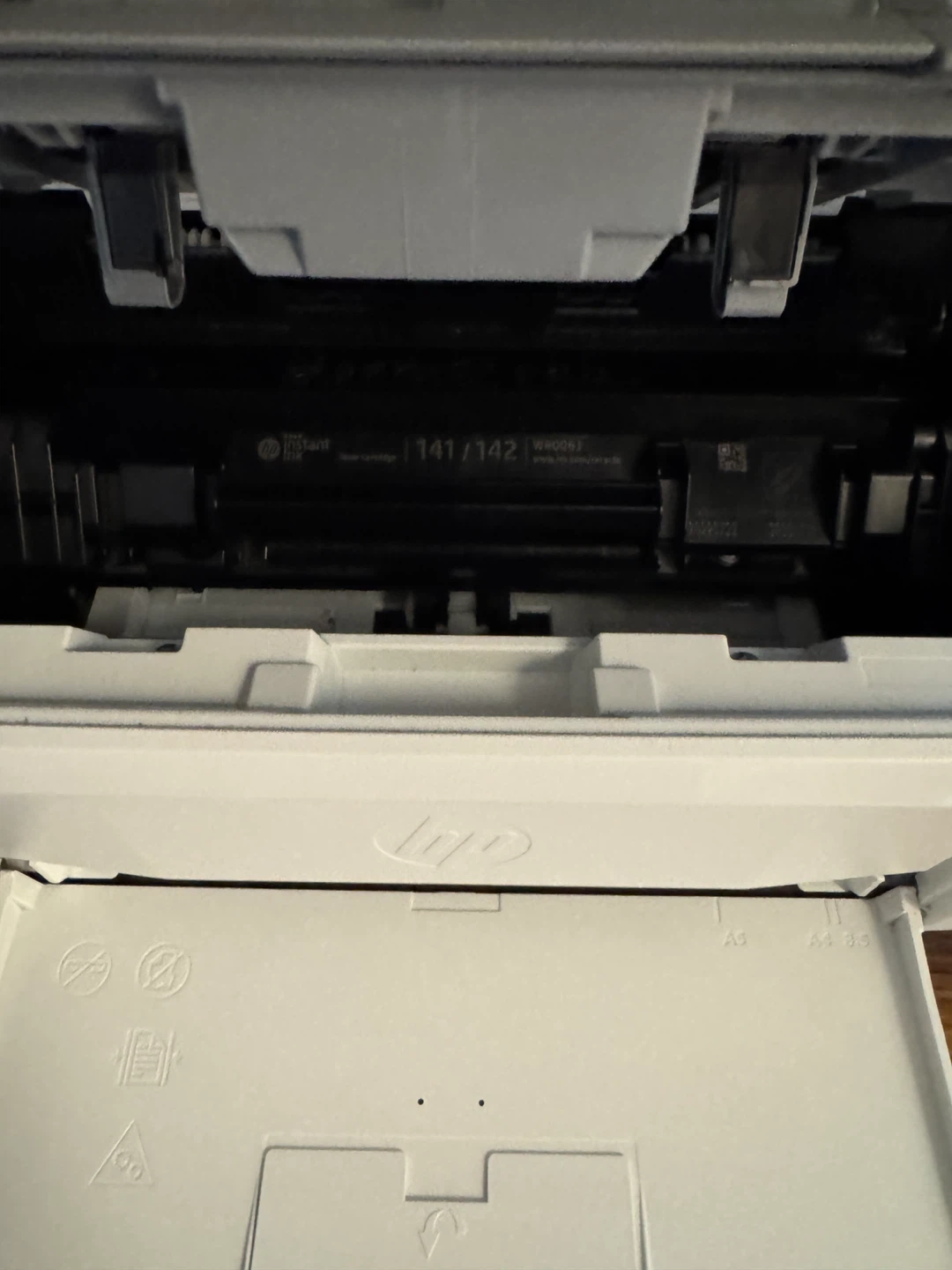 HP LaserJet MFP M140w Printer - photo 2