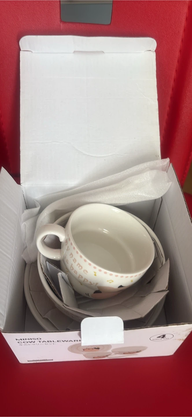 MINISO Cow Tableware 4 Piece Set - photo 3