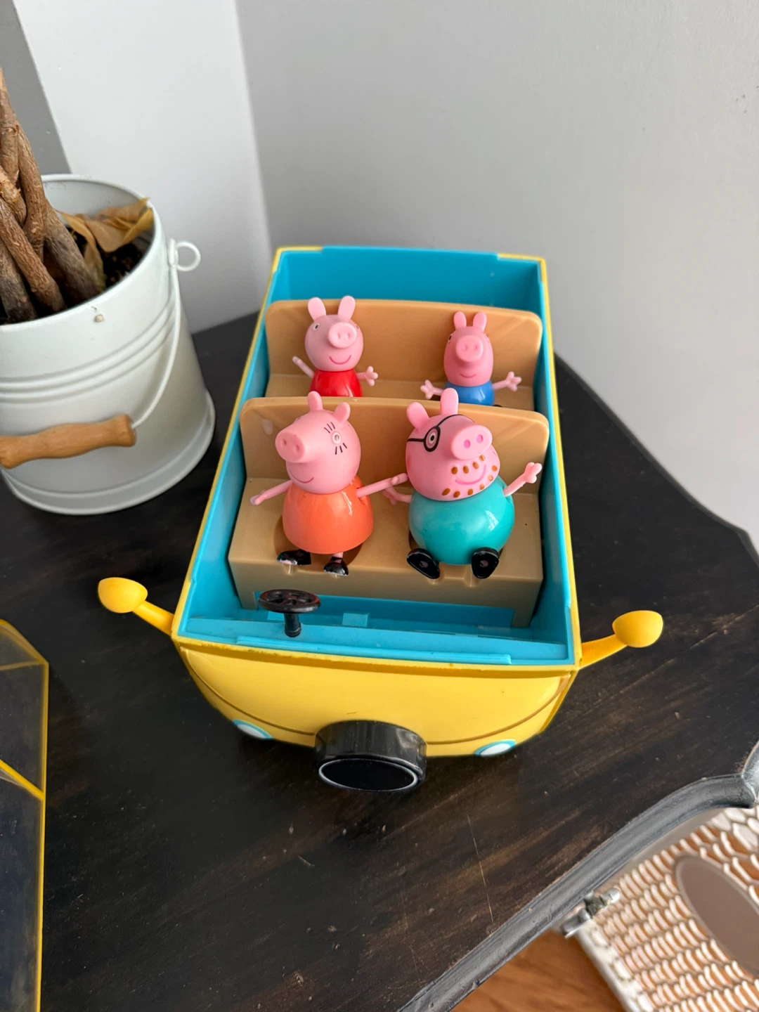 Peppa Pig Campervan Playset - photo 4