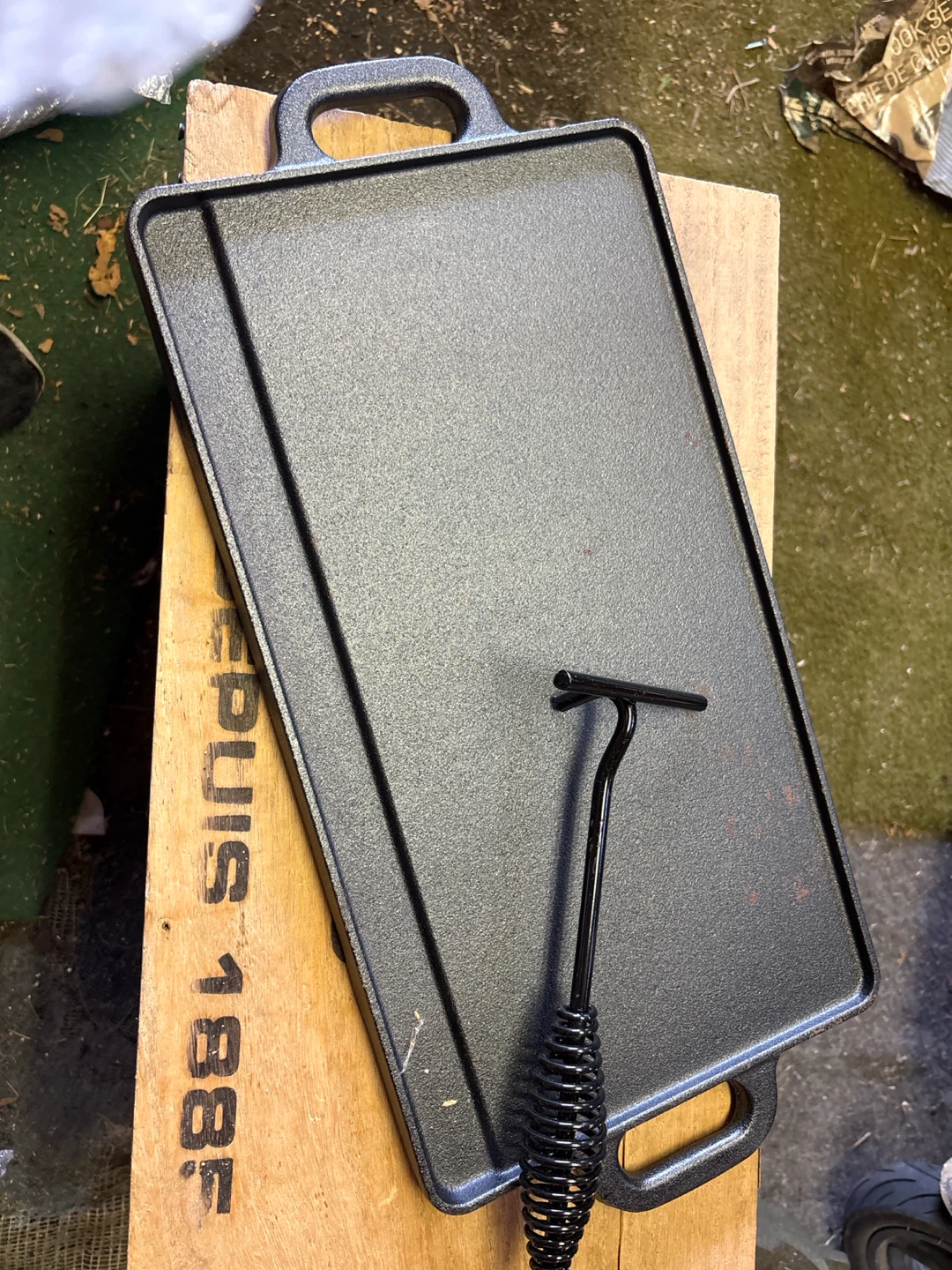 OBO - Woods Cast Iron Griddle and Dutch Oven Set - photo 4