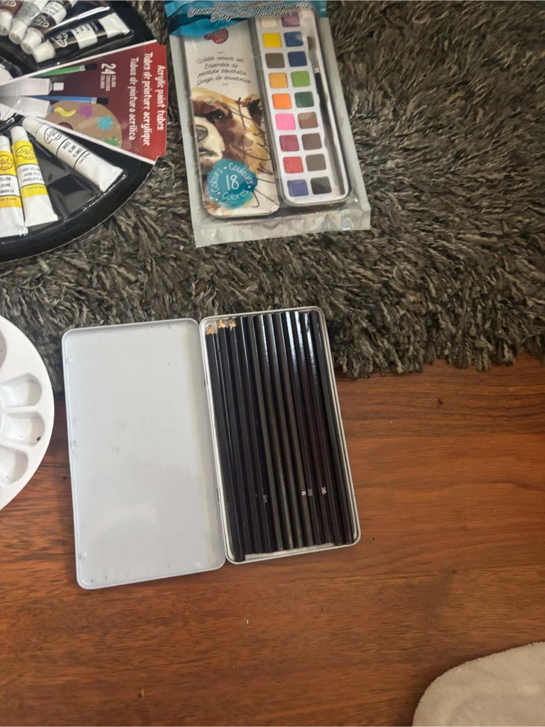 Art Supplies. U dle - photo 5