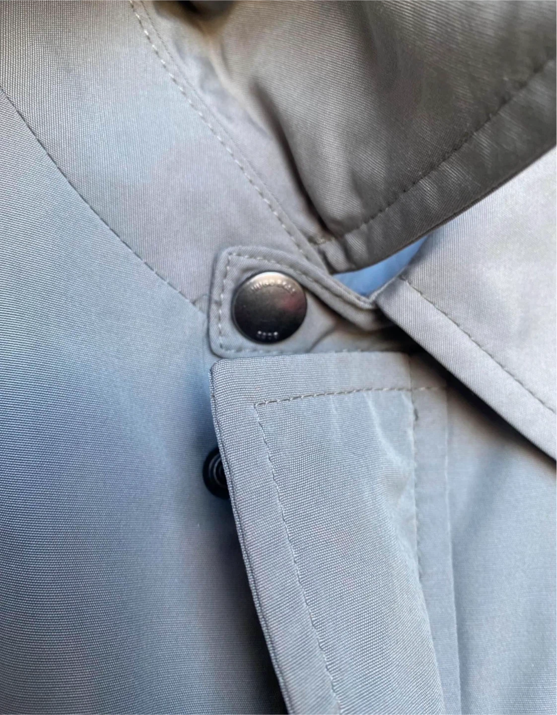Hugo Boss Trench Coat - photo 5