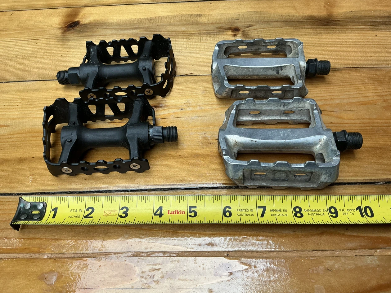 BP-466 Silver & Black Bicycle Pedals ! - photo 2