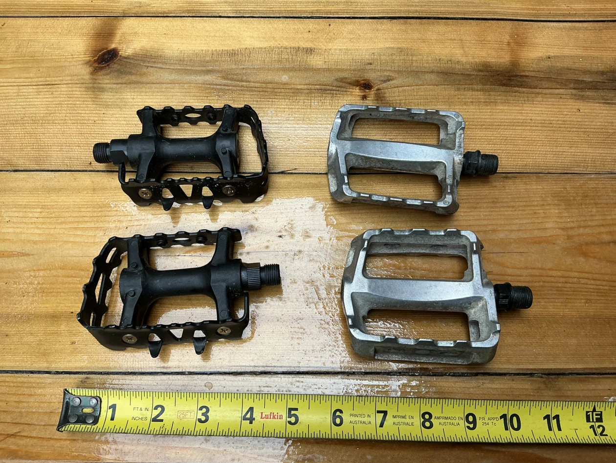 BP-466 Silver & Black Bicycle Pedals ! - photo 3