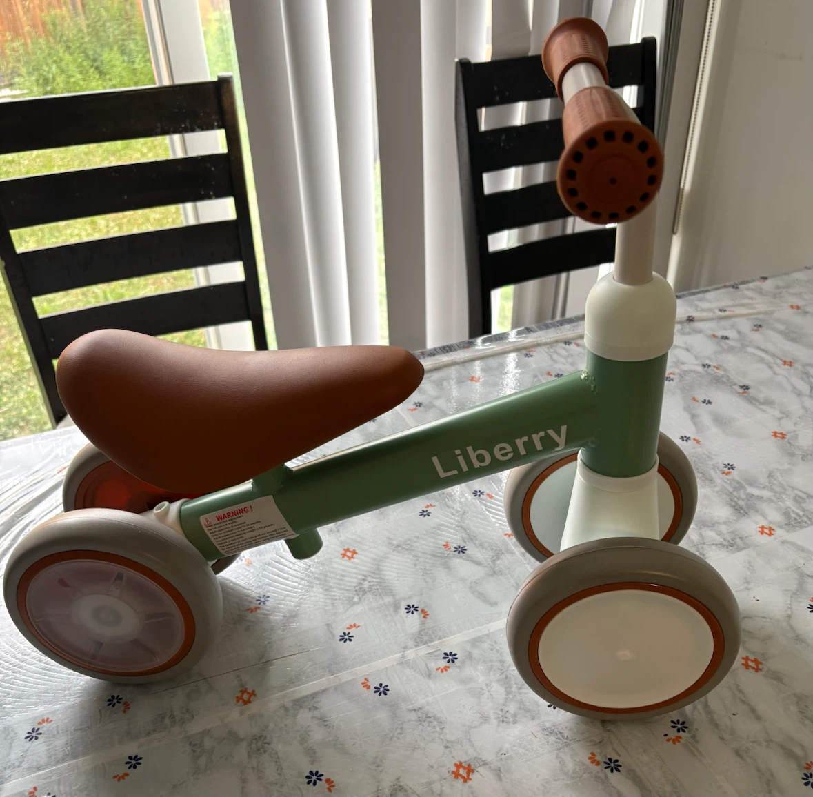 Liberry Kids Balance Bike with Light-Up Rear Wheels - photo 2